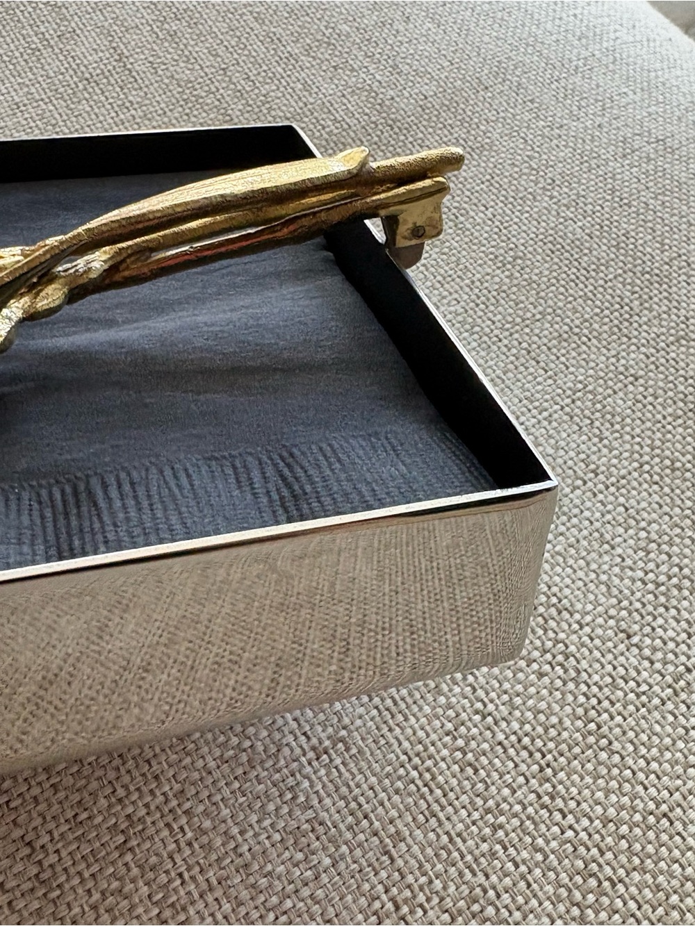 Michael Aram Wheat Cocktail Napkin Holder Black Gold Hinged 5x5 - Picture 4 of 13